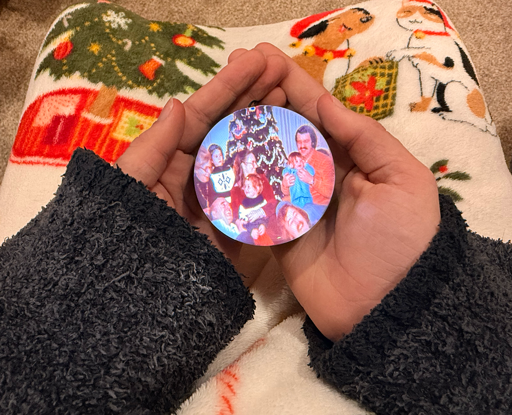 Aurora Keepsake Globe — Bring Photos to Life