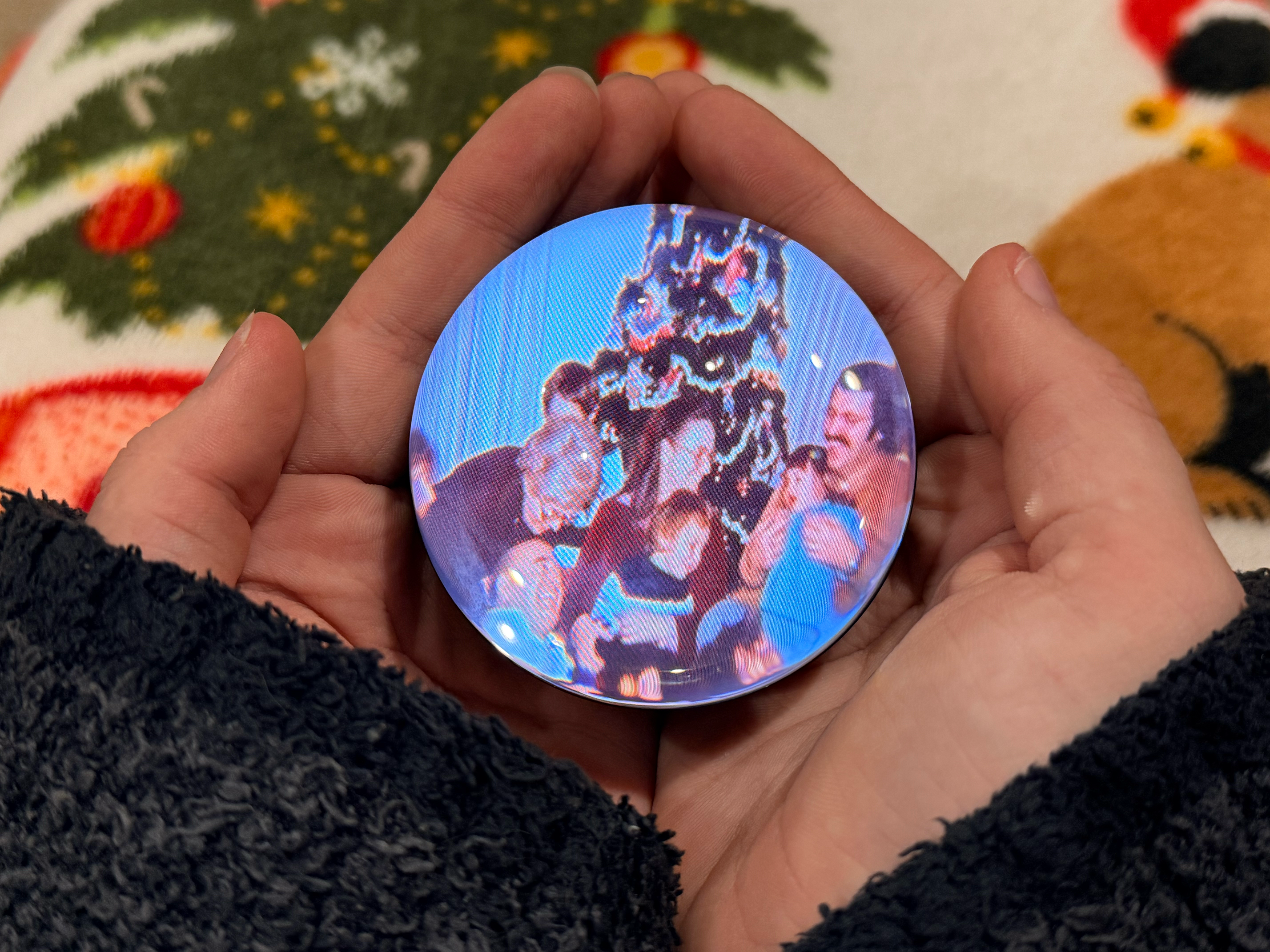 Aurora Keepsake Globe — Bring Photos to Life